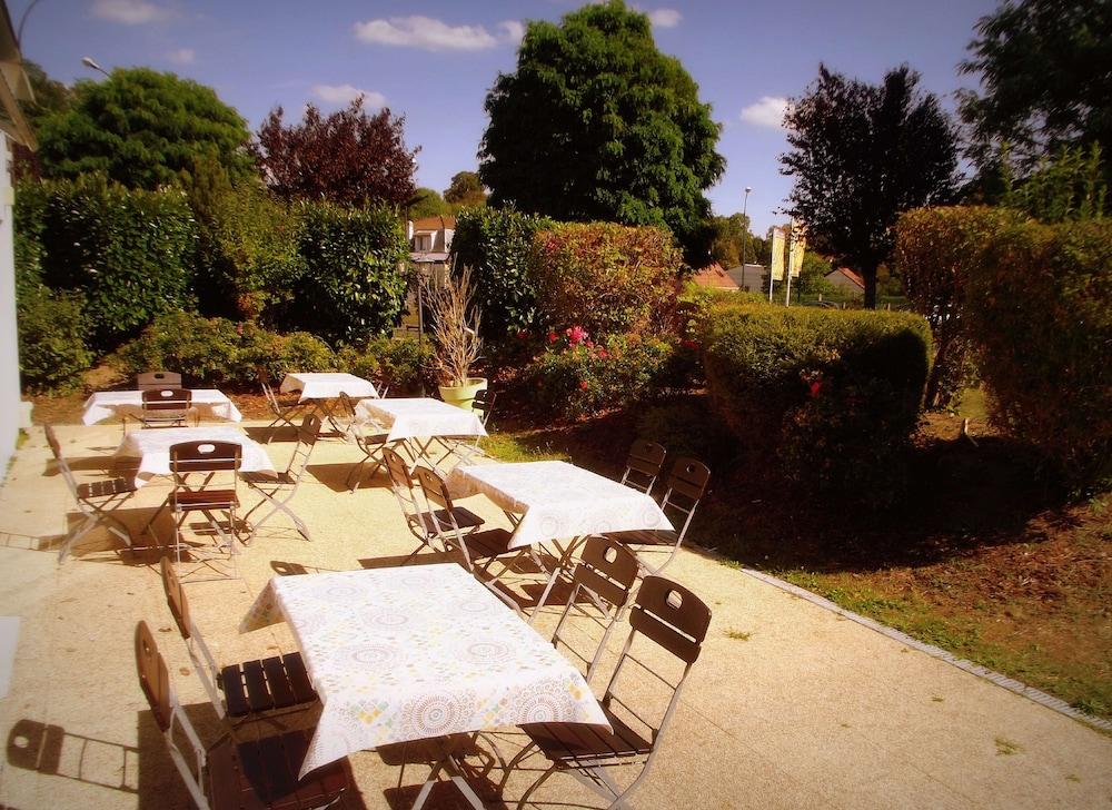 Kyriad Chantilly Sud - Luzarches Шомонтель Экстерьер фото